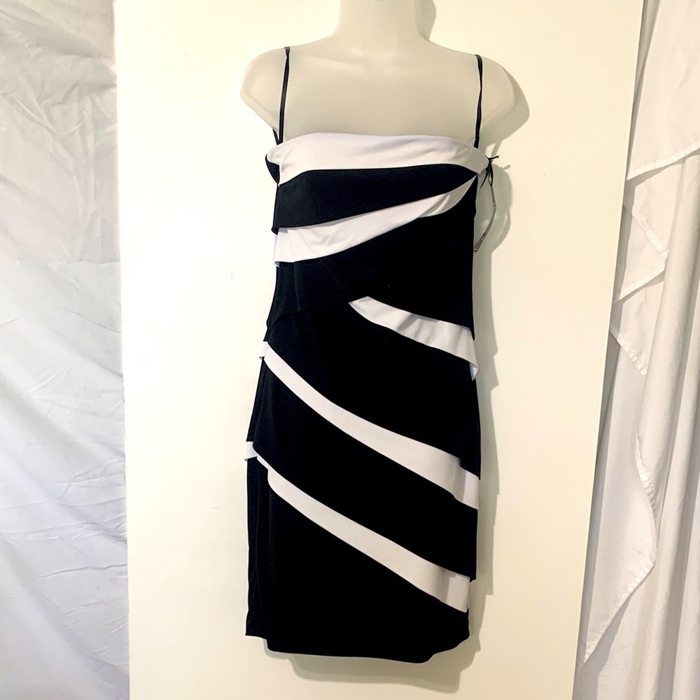 White House Black Market Strapless instantly slimming Black and White Dress